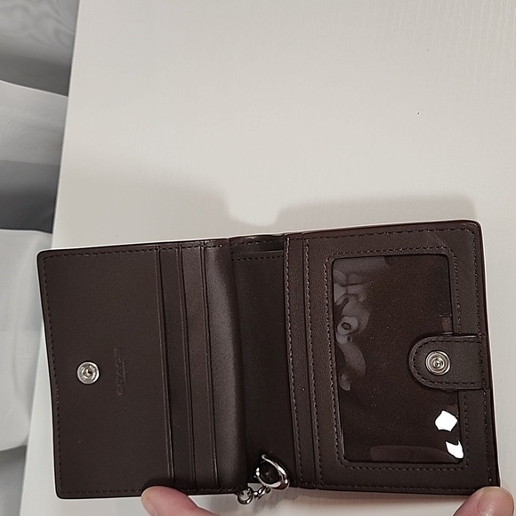Coach Snap Wallet - Picture 6 of 7